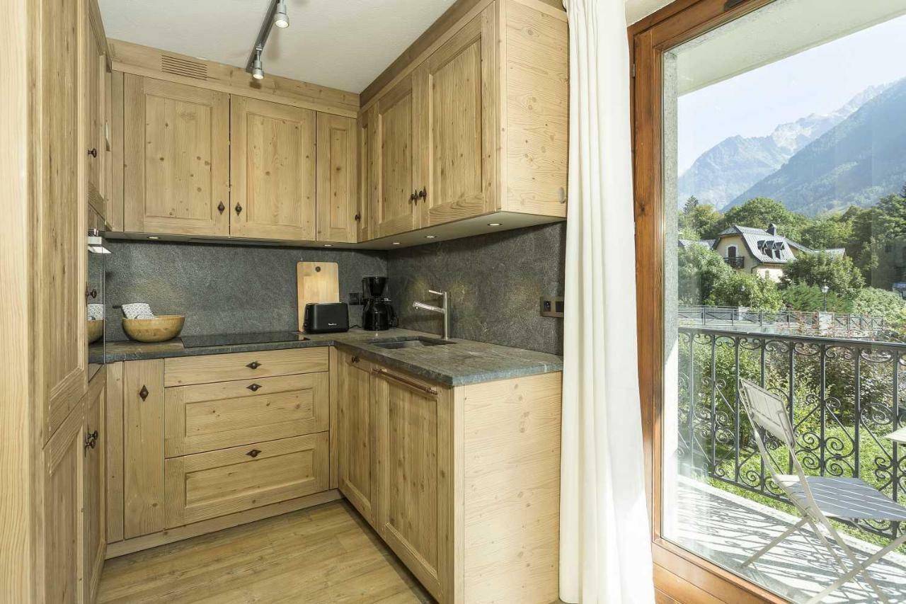 Apartment Ensa - Alpes Travel - Central Chamonix - Sleeps 4 Exteriör bild